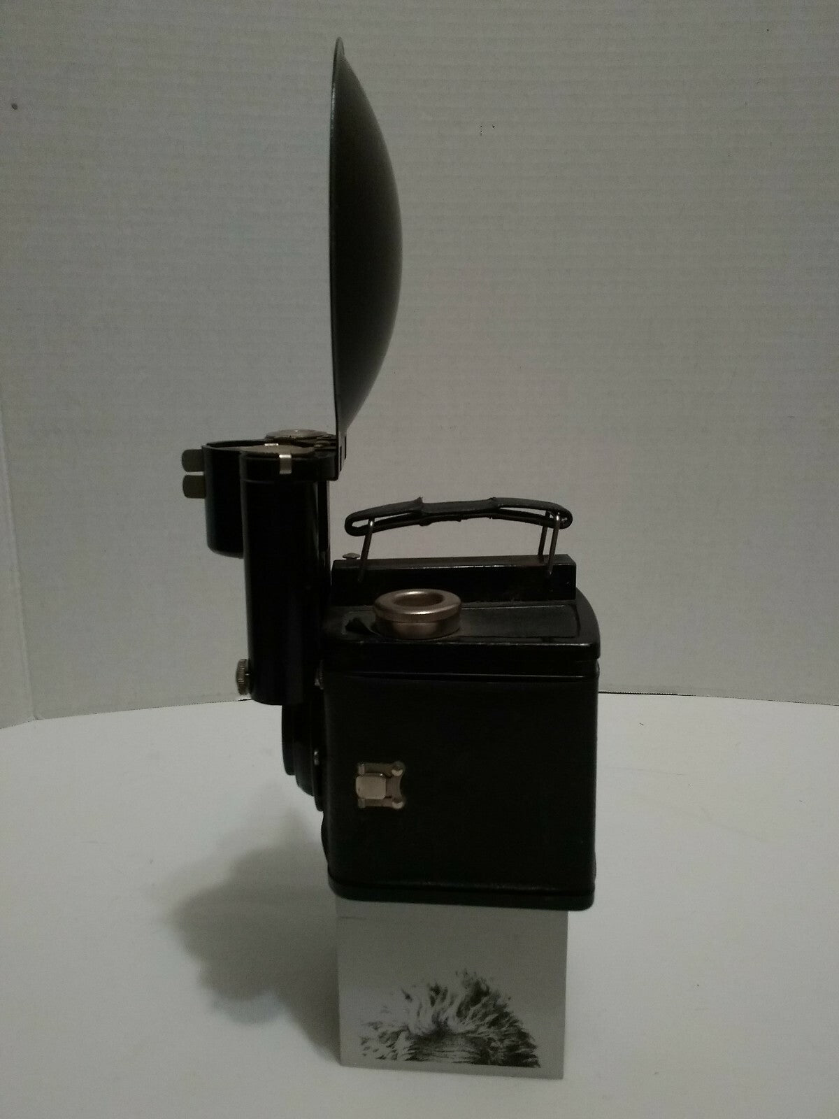 Vintage 1950's Kodak Flash Brownie Six-20 Box Camera & Flash Holder Unit