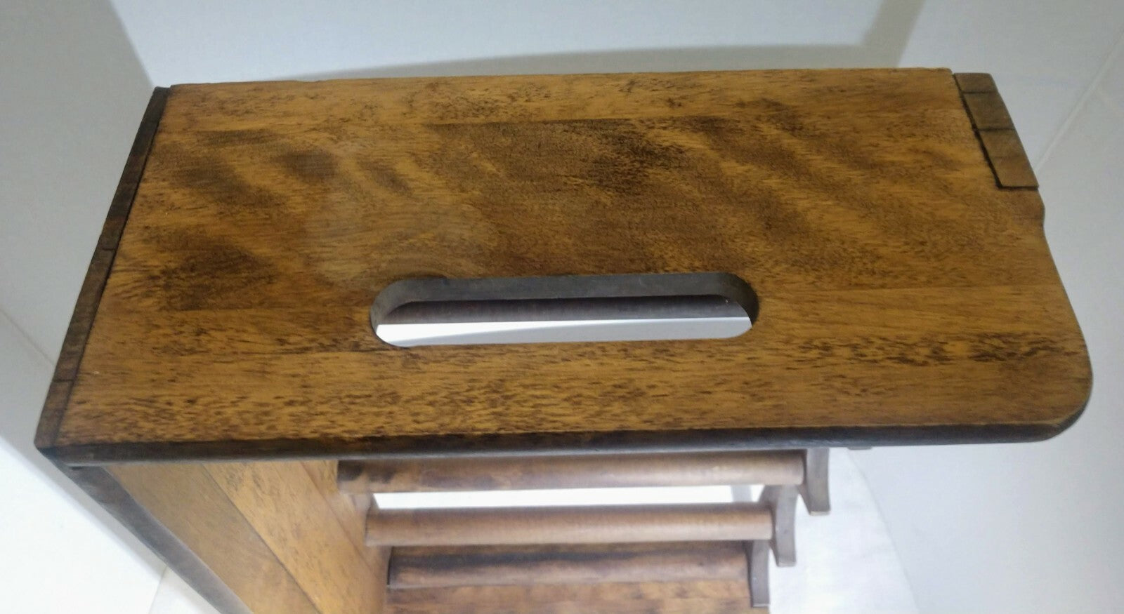 Wooden 5 Bottle Stackable Wine Rack