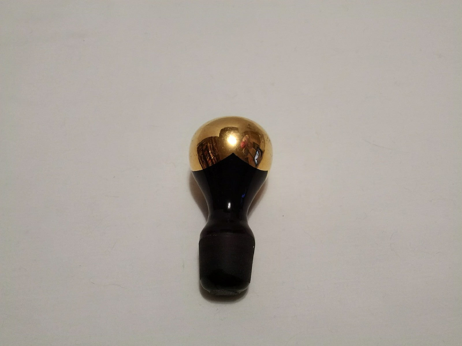 Glass Stopper with 24k gold trim over 3 1/4" Tall 3/4" Top 7/8" Stopper