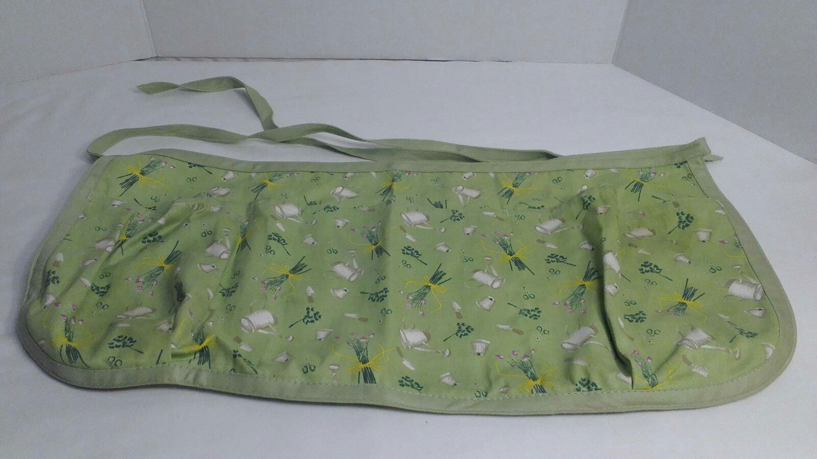 Garden Visor and Apron by Mid West New