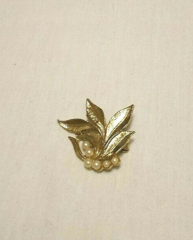 Vintage Sterling Silver Maple Leaf Gold Plated Lear Faux Pearl Brooches