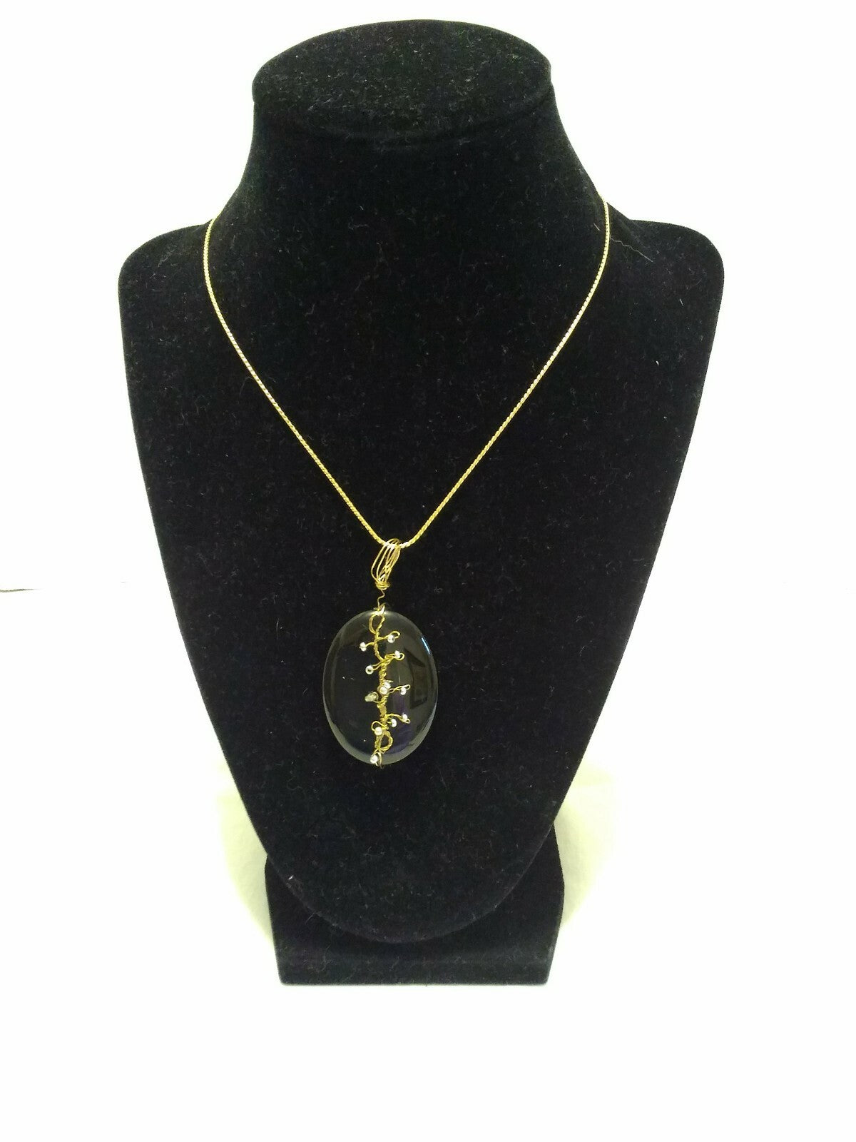 Oval Natural Black Pendant Necklace