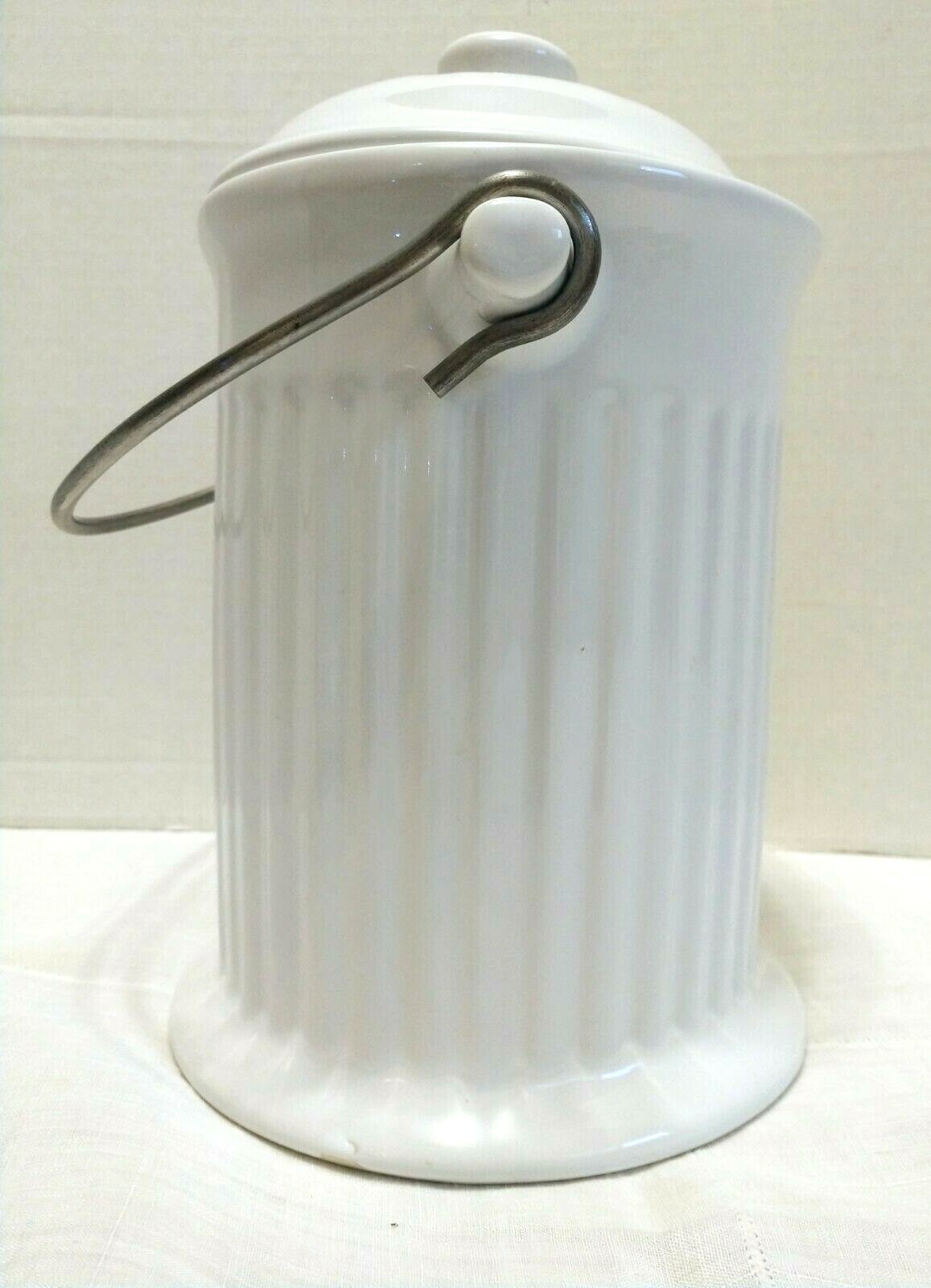 Kitchen Compost Container